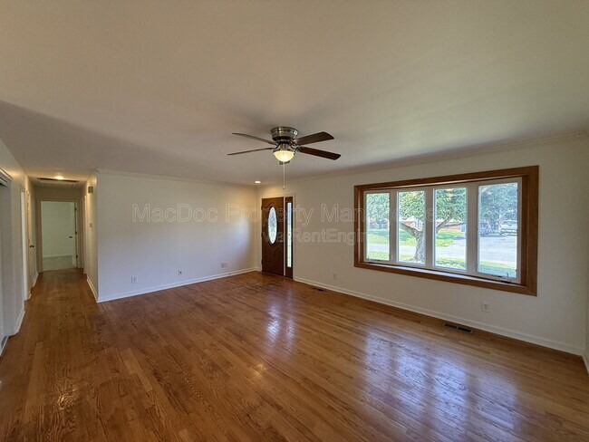 Foto del edificio - 1225 Dewberry Dr