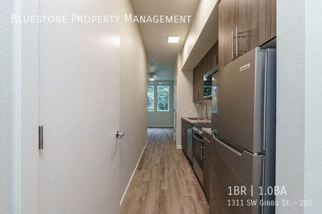 Foto del edificio - 1311 SW Gibbs St