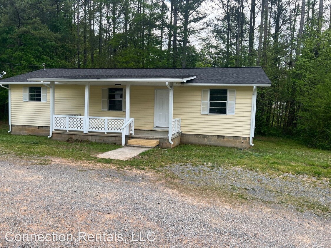 Primary Photo - 3 br, 2 bath House - 1016 Davenport Rd.