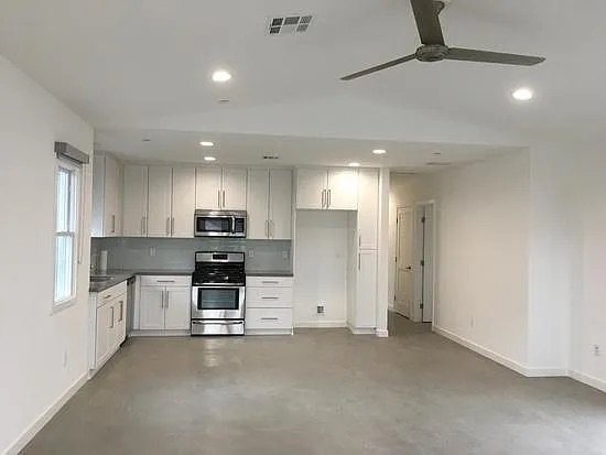 Foto del edificio - 455 N Cypress St