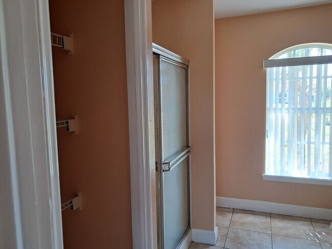 Foto del edificio - Beautiful Lehigh Home