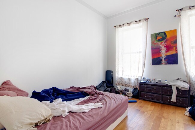 Foto del edificio - 518 E 13th St