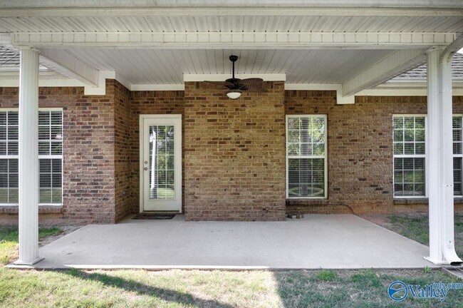Foto del edificio - 108 Blackwood Dr NW