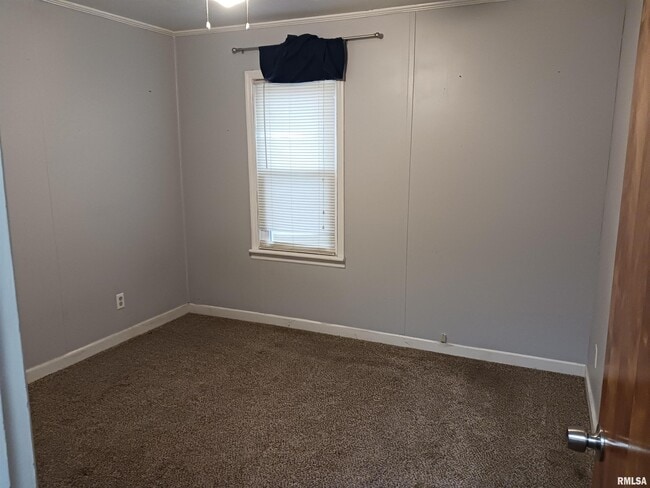 Foto del edificio - 1914 W Richwoods Blvd