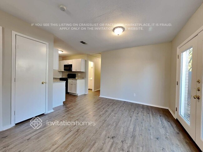 Foto del edificio - 413 Casie Ct