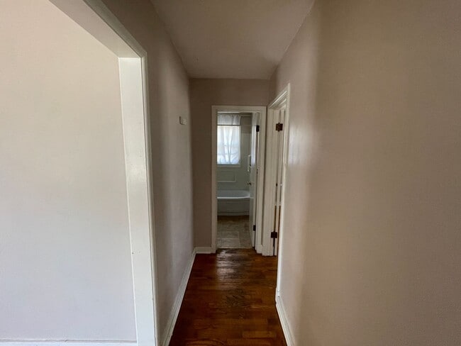 Building Photo - 2 bedroom unit across street from KSU Campus.