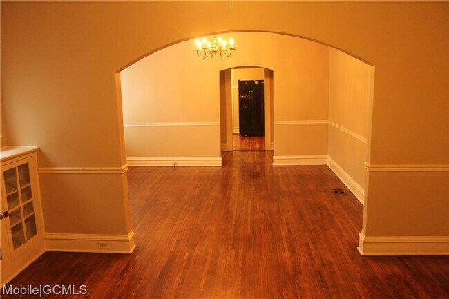 Foto del edificio - 111 Westwood St