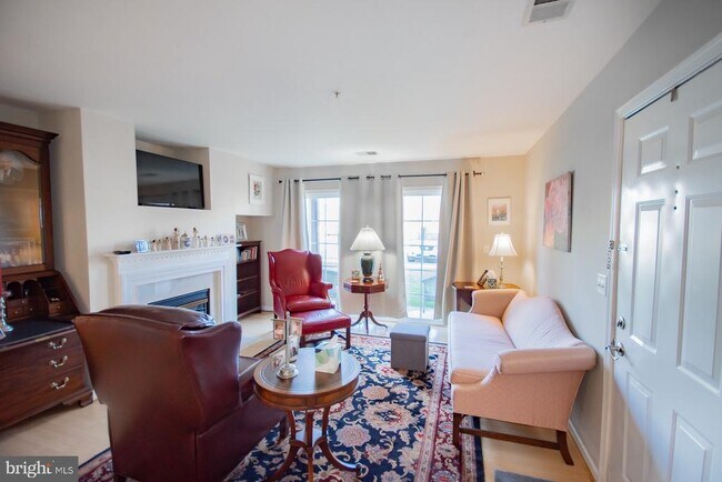 Foto del edificio - 152 Brookland Ct