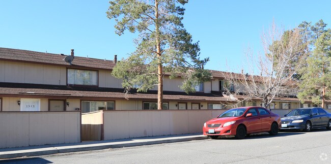 Foto del edificio - 1501 E Long St