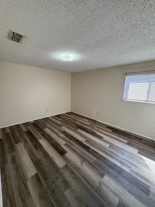 Primary Photo - 321 Easy St