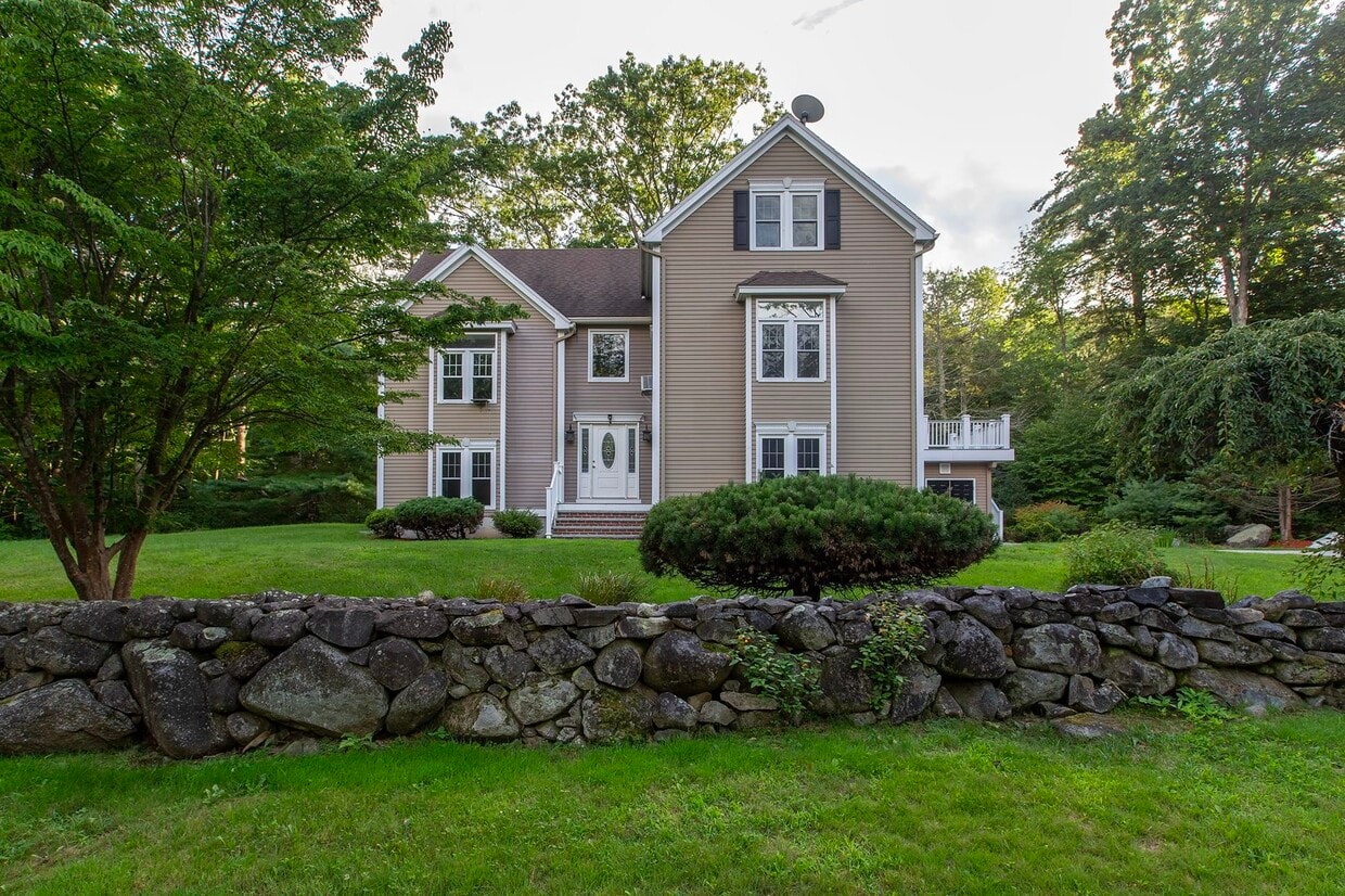 5 Olde Rd, Hampton, NH 03842 House Rental in Hampton, NH