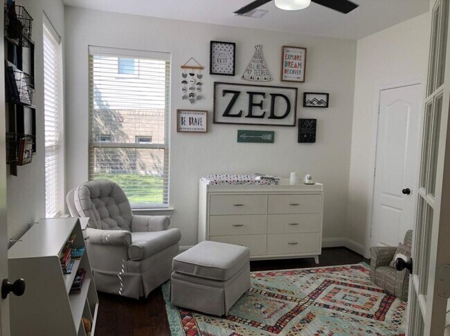 Foto del edificio - 99 Buck Trail Pl