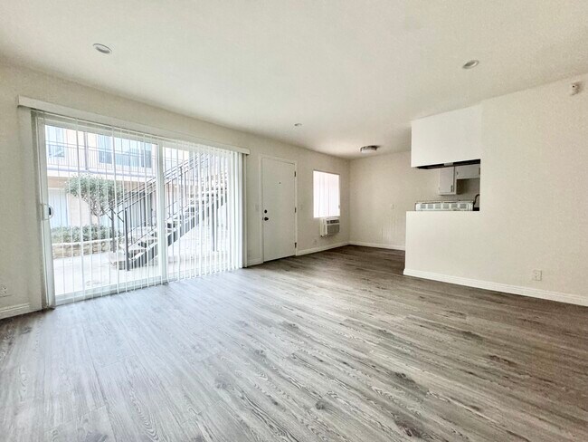 Foto del edificio - 20414 Cohasset St