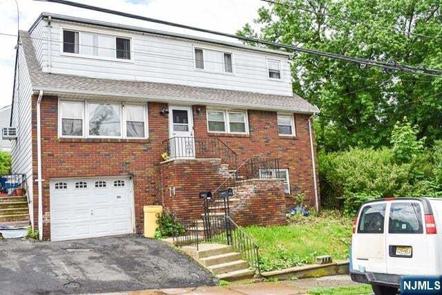 Foto del edificio - 304-306 Caldwell Avenue Unit