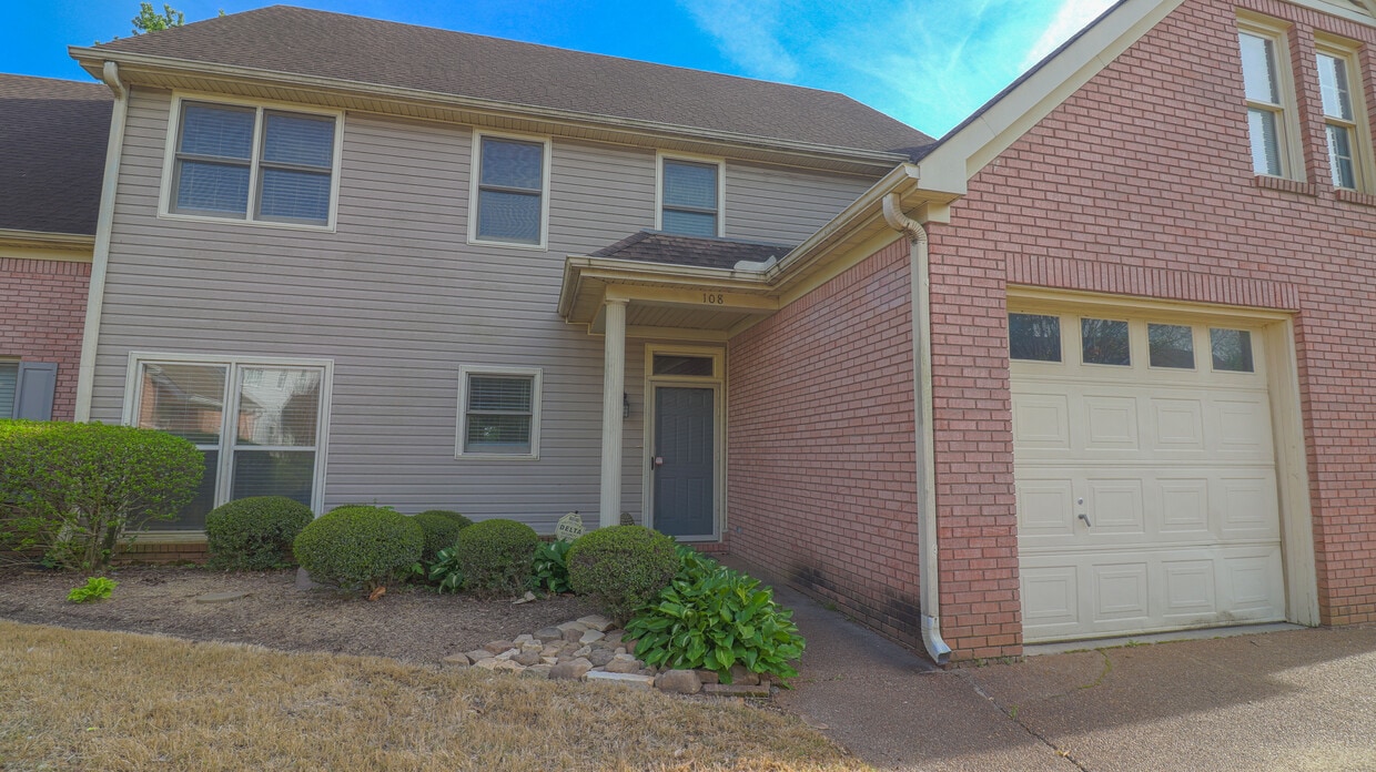 108 College Hill Village Unit 108 College Hill Village, Brownsville, TN