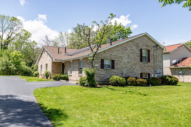 Building Photo - 308 N College Ave