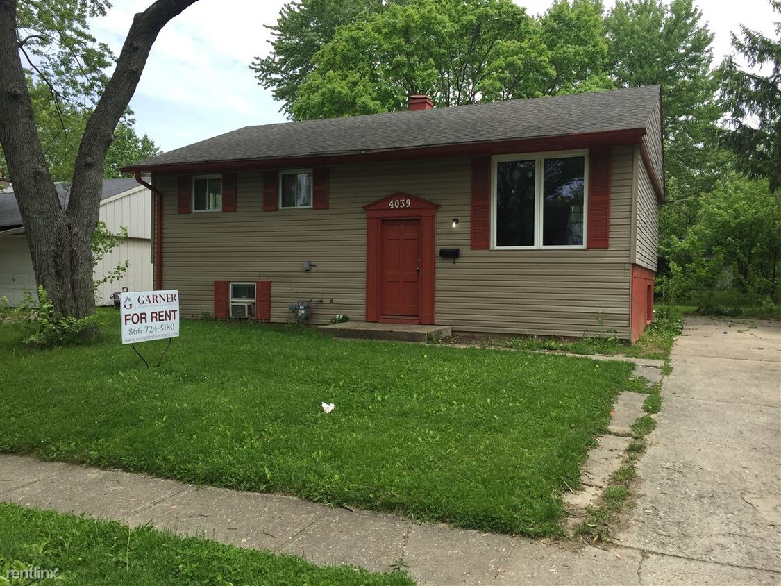 Primary Photo - 4039 Arborcrest Dr
