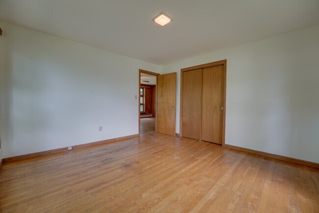 Foto del edificio - 221 Pine St