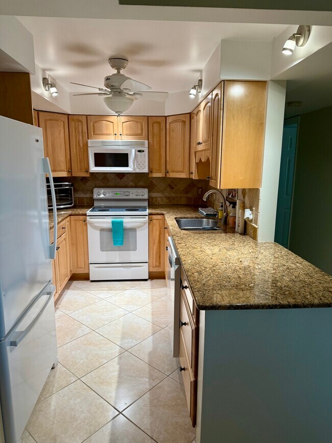 Foto del edificio - 15 Sombrero Blvd