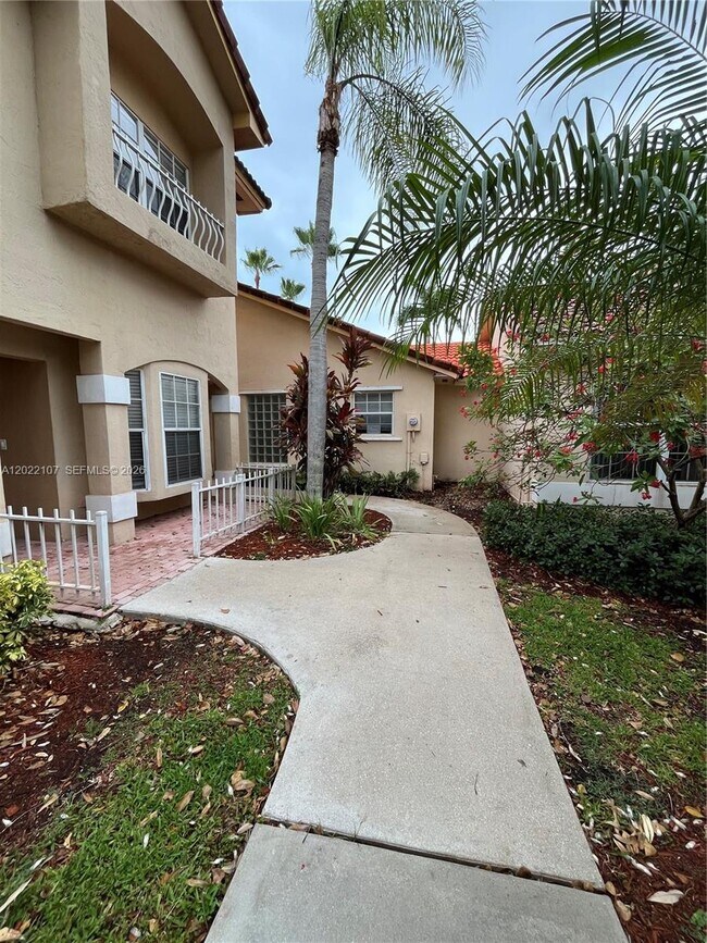 Foto del edificio - 21565 SW 87th Ct