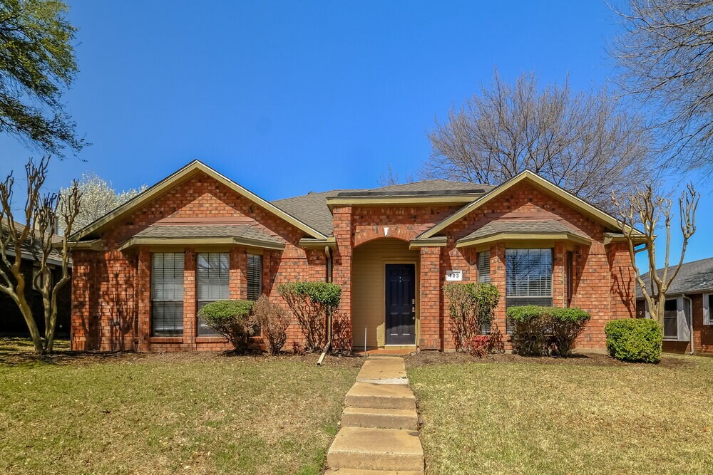 Foto principal - 703 Deep Well Dr