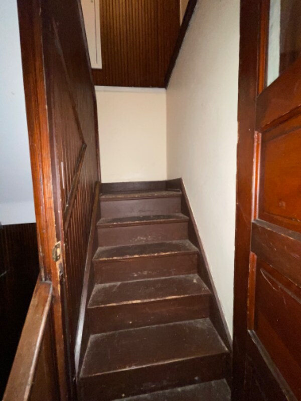 Building Photo - 4102 Jerome Ave