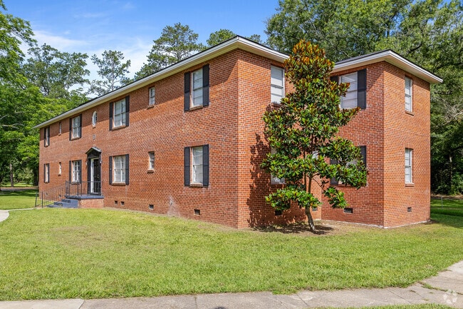 Brick Pointe Apartments - Primary Photo - Brick Pointe
