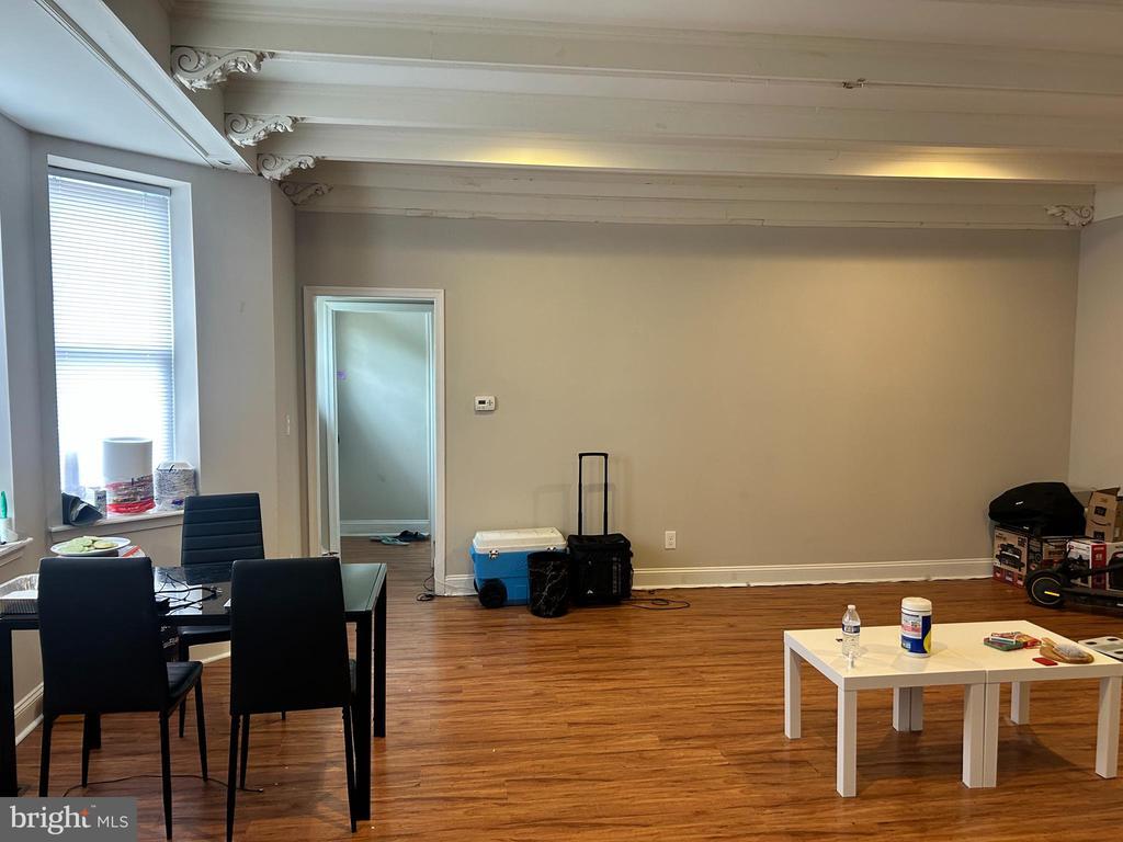 Foto principal - 328 N 40th St