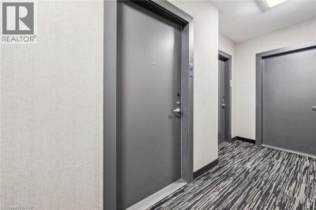 Photo du bâtiment - 286 Main St