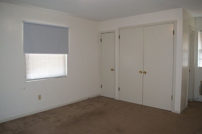 Foto del edificio - 207 Highview Ave