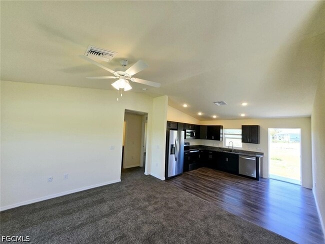 Building Photo - 1117 Solar Ct