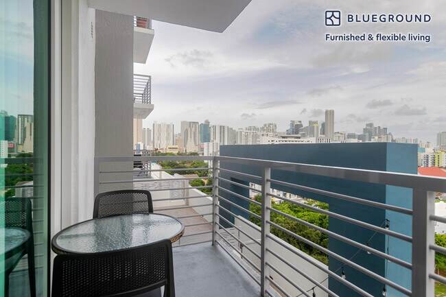 Foto del edificio - 729 NW 2nd St