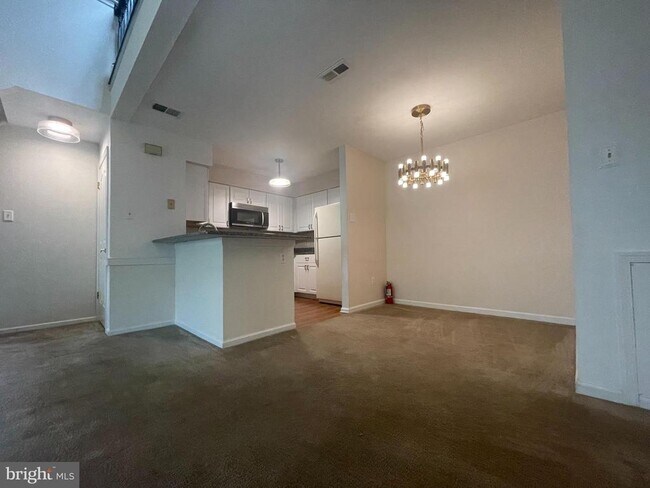 Foto del edificio - 912 Foxmeadow Dr