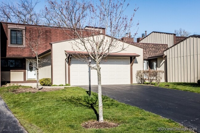 Building Photo - 14 Westwood Dr