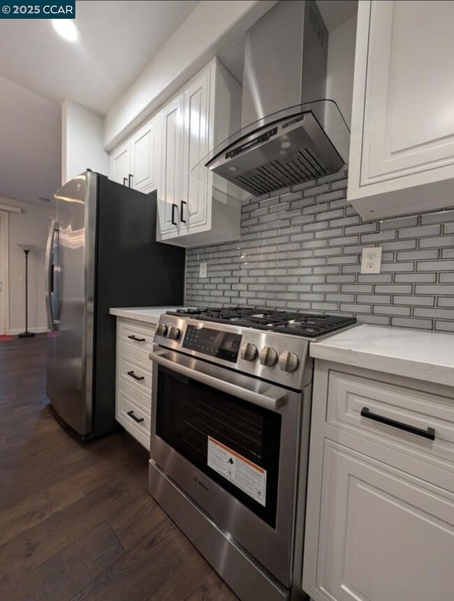 Building Photo - 6248 Sussex Dr