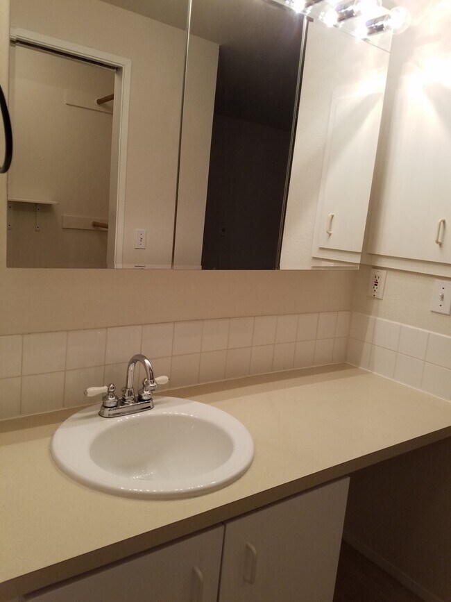 Foto del edificio - Mondern Condo apartment  Queen Anne / Inte...