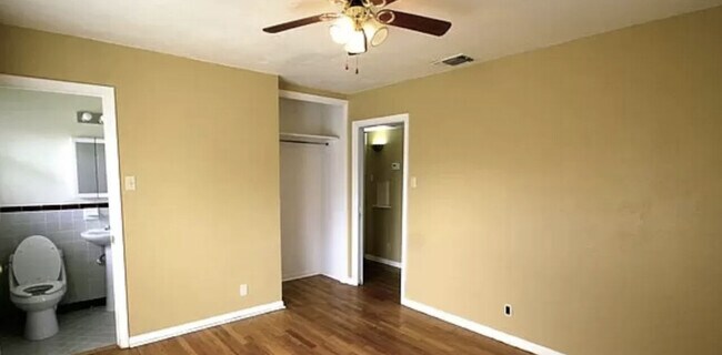 Building Photo - Cresham - Single Family Home