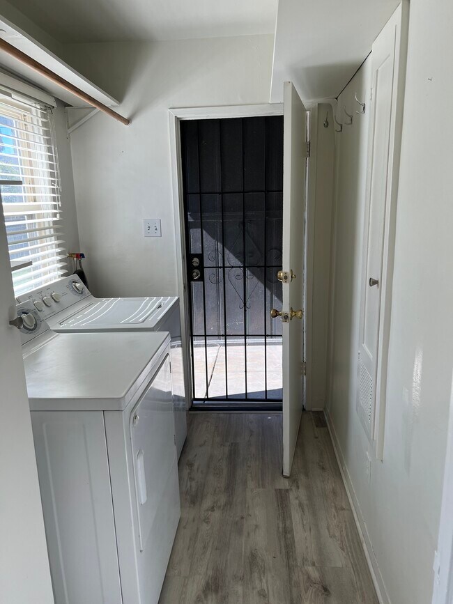 New washer and dryer to be delivered 3/19 - 12101 Ocean Park Blvd