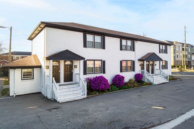 Building Photo - 963 W Ocean View Ave