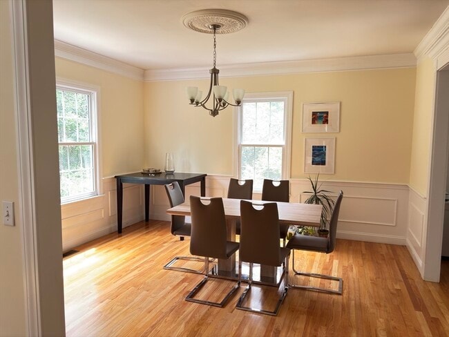 Foto del edificio - 135 Shawsheen Rd