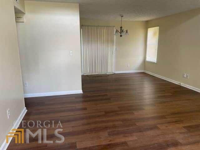 Foto del edificio - 3004 Kenville Ln