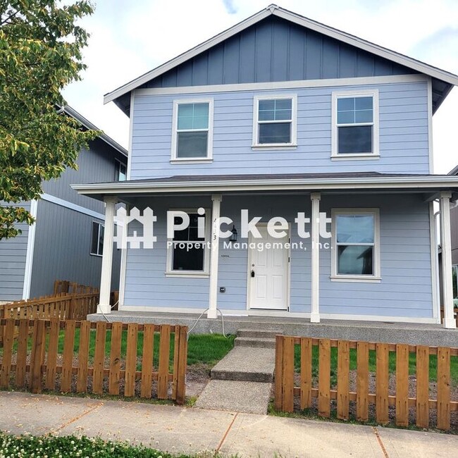 Building Photo - 4 Bedroom West Bremerton Home