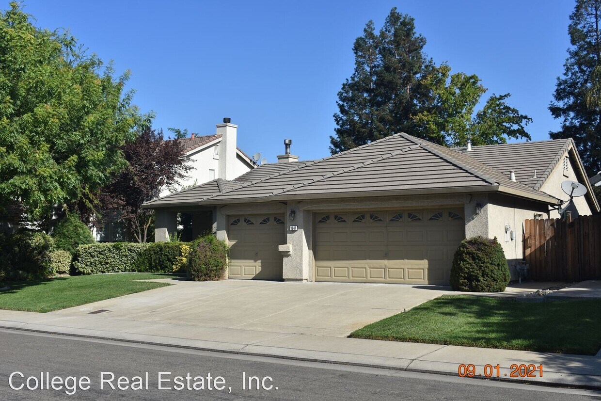 Primary Photo - 3 br, 2 bath House - 2047 Gerber Drive