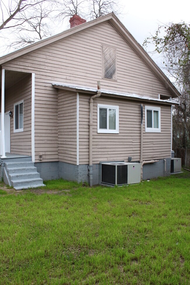 Foto del edificio - 1646 Brinson Street-Elms/SOGRE