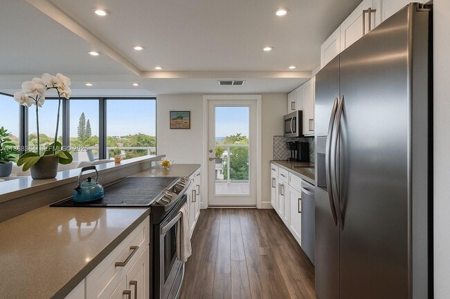 Foto del edificio - 2841 N Ocean Blvd