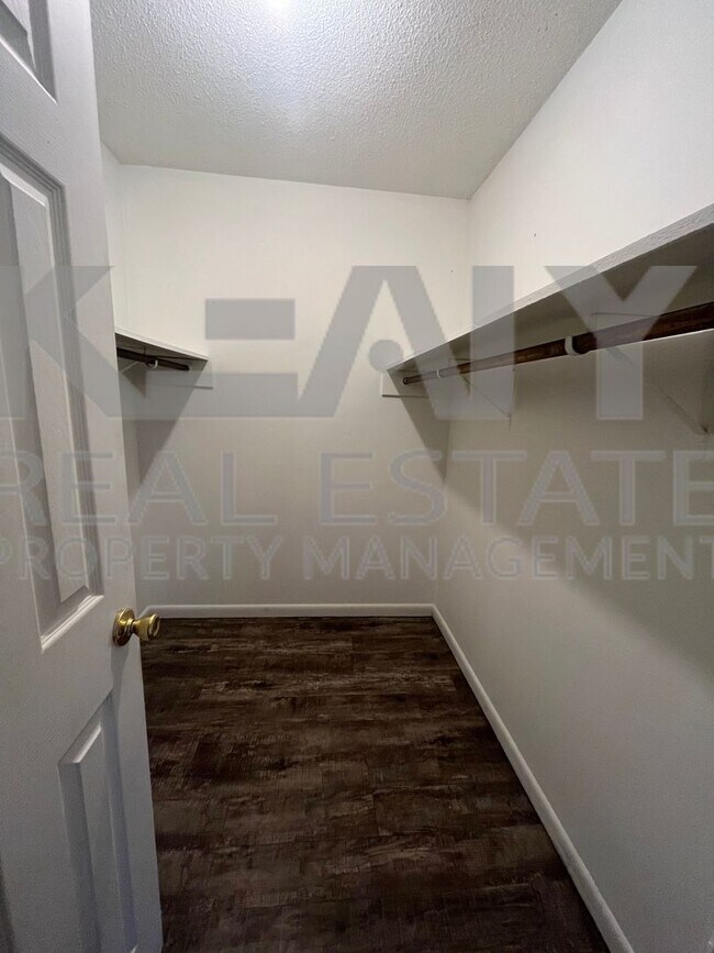 Foto del edificio - 307 Cougar Ridge