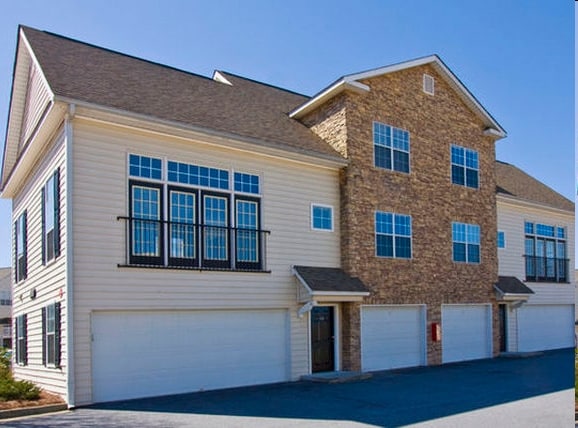 Shiloh Valley Overlook - Halston Shiloh Valley Apartments