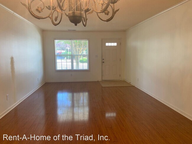 Building Photo - 3 br, 2.5 bath House - 5625 Fellowship Dr