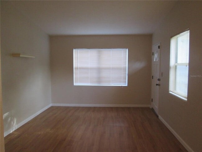 Building Photo - 770 Baffie Ave