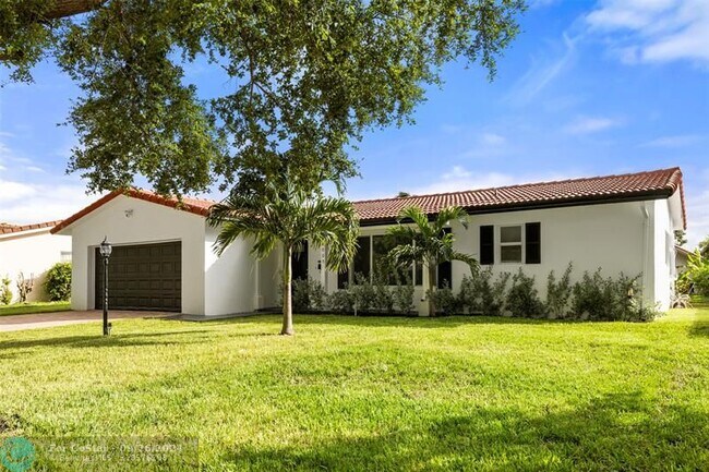 Building Photo - 4005 NW 76th Ave